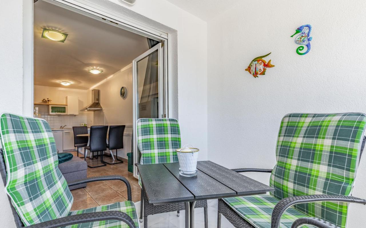 Olga'S Place-New Apartment 200 Mt From The Sea Pula Buitenkant foto